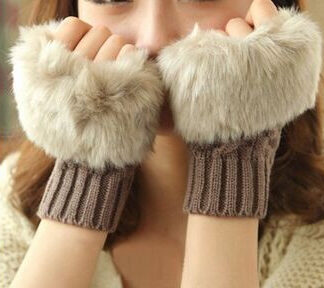 Fashion hot sale short diamond knitted gloves women spring warm brief paragraph rabbit fur fingerless girls gloves JXY0031